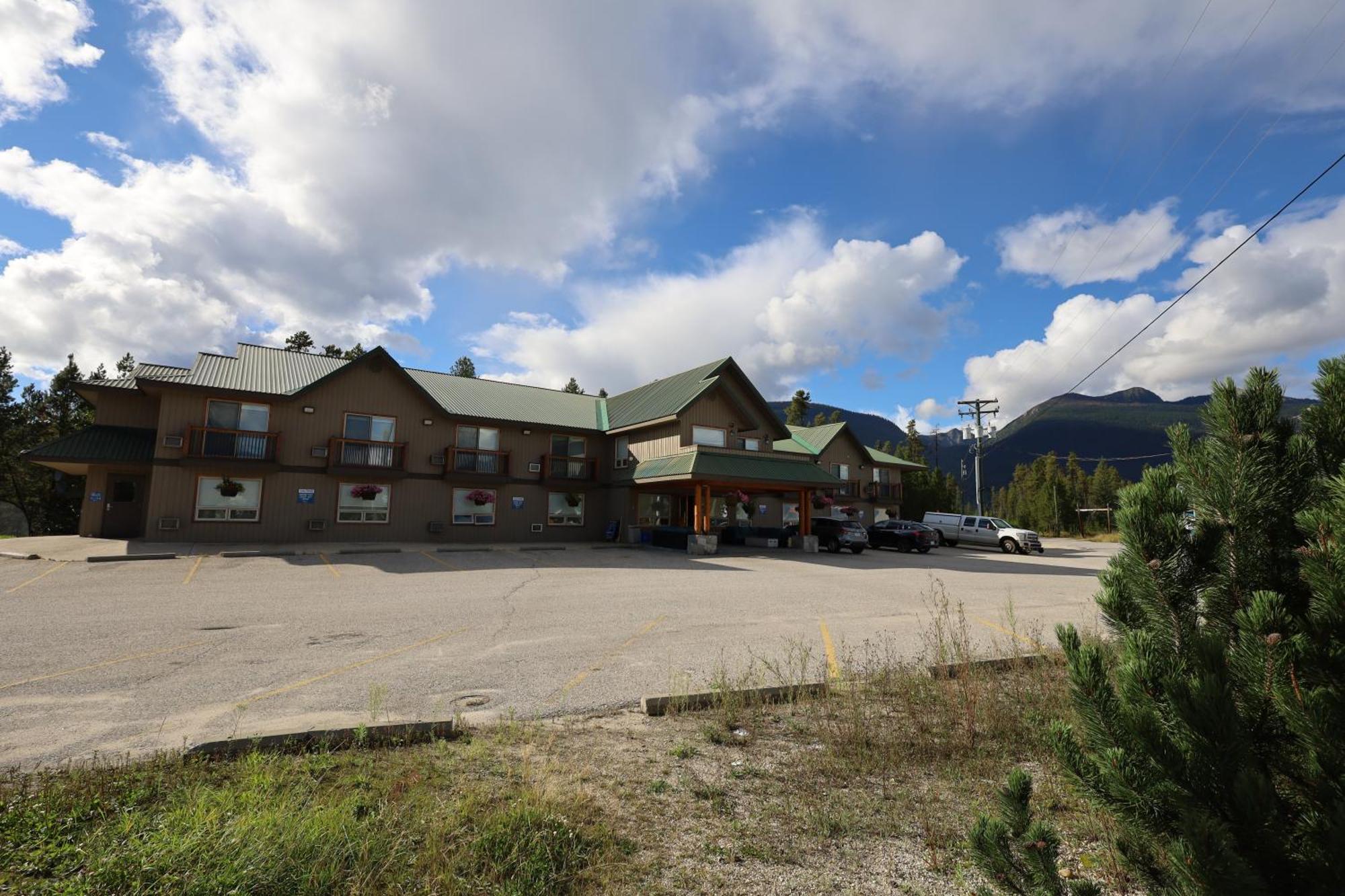 Glacier Mountain Lodge Blue River Exteriör bild