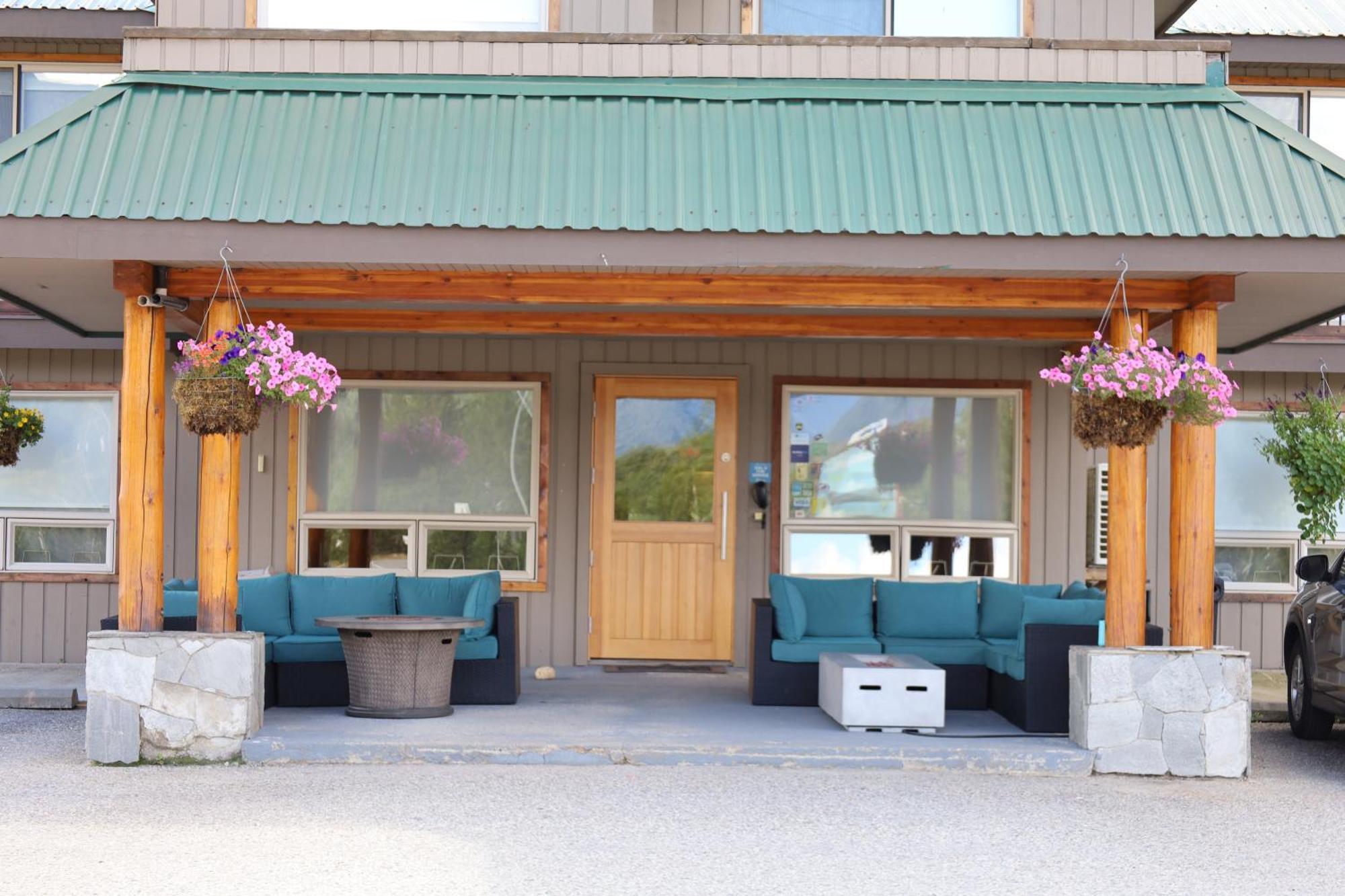 Glacier Mountain Lodge Blue River Exteriör bild